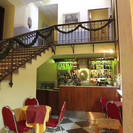 Hotel Columbia Палермо Екстериор снимка