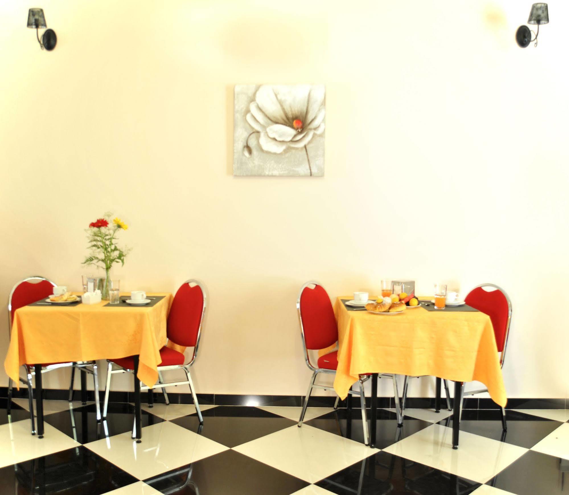 Hotel Columbia Палермо Екстериор снимка